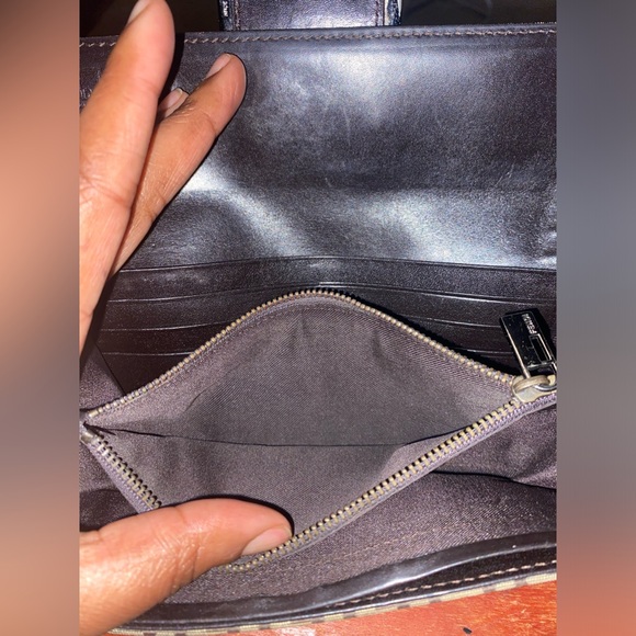 EUC Authentic Fendi Monogram Wallet - Picture 7 of 9